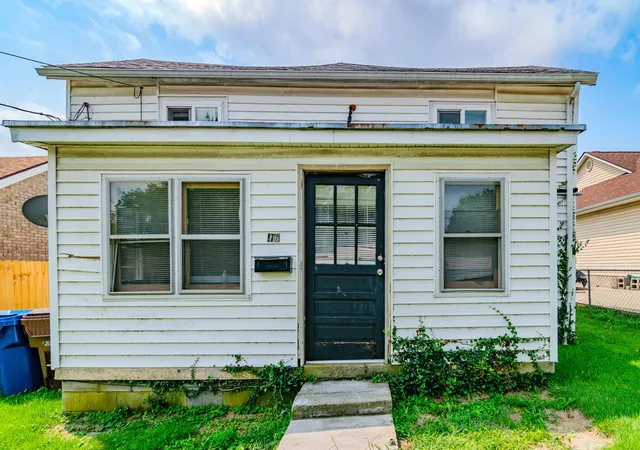 Single family home for sale at 16 Denny Ave, Winchester, KY 40391 | MLS# 26022585