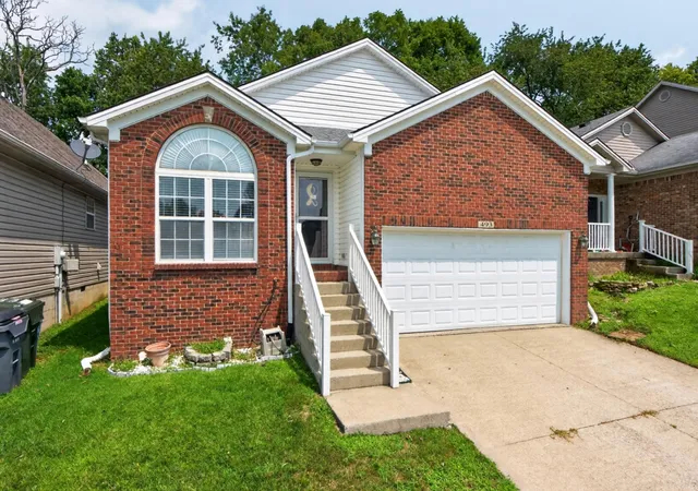 Photo 3 of Single family home for sale at 493 Joseph Bryan Way, Lexington, KY 40514 | MLS# 26022095 | Listing updated on 2026-09-16