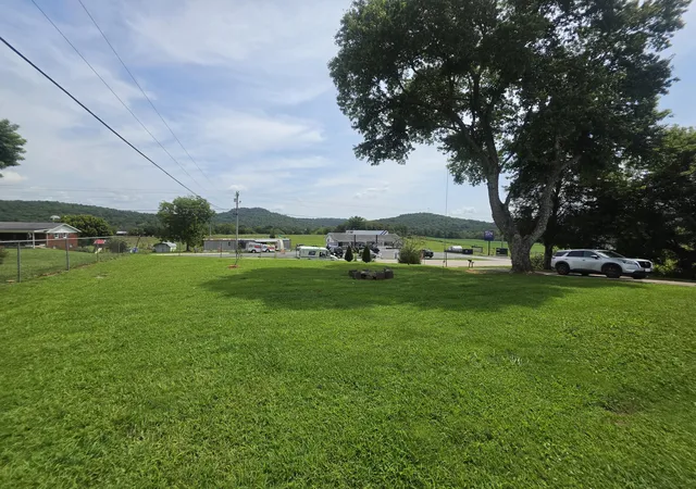 Photo 4 of Single family home for sale at 3727 Ky 192, Somerset, KY 42501 | MLS# 26022112 | Listing updated on 2026-09-29