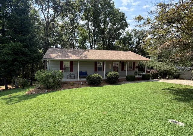 Photo 2 of Single family home for sale at 133 Cherokee Ct, Cadiz, KY 42211 | MLS# 26022157 | Listing updated on 2026-08-14