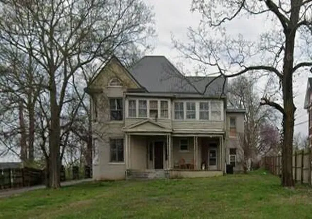 Photo 1 of Multi family home for sale at 700 E 7th Street, Hopkinsville, KY 42240 | MLS# 26022122 | Listing updated on 2026-09-15