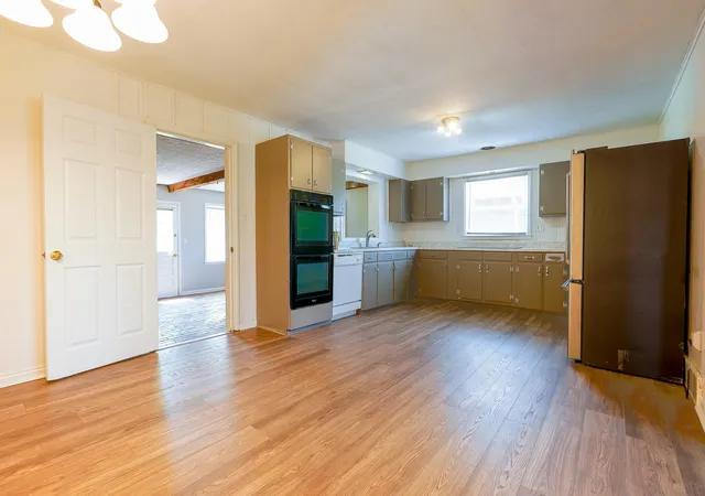 Photo 3 of Single family home for sale at 15 Kittison Dr, Winchester, KY 40391 | MLS# 26022208 | Listing updated on 2026-08-30