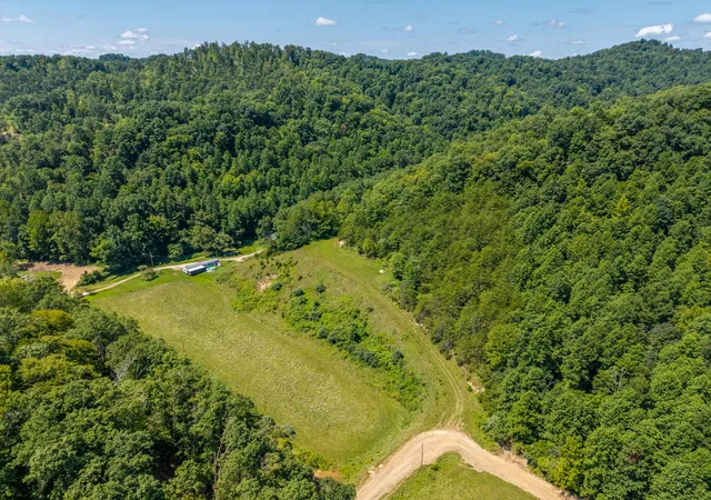 Photo 4 of House for sale at 0 Davis Frk, Vancleve, KY 41385 | MLS# 26022161 | Listing updated on 2026-09-16