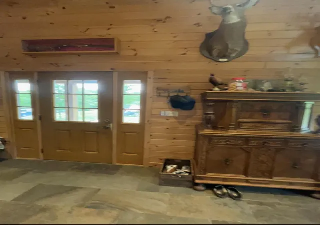 Photo 4 of House for sale at 726 Old Brown Rd, Salvisa, KY 40372 | MLS# 26022267 | Listing updated on 2026-09-02