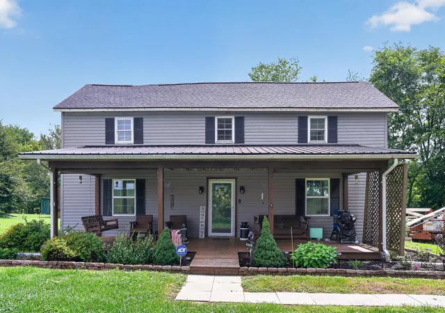 Photo 1 of Single family home for sale at 415 Kelly Shop Rd, Springfield, KY 40069 | MLS# 26022183 | Listing updated on 2026-10-08