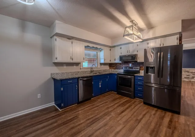 Photo 3 of Single family home for sale at 3839 Rush Branch Rd, Somerset, KY 42501 | MLS# 26022178 | Listing updated on 2026-09-09
