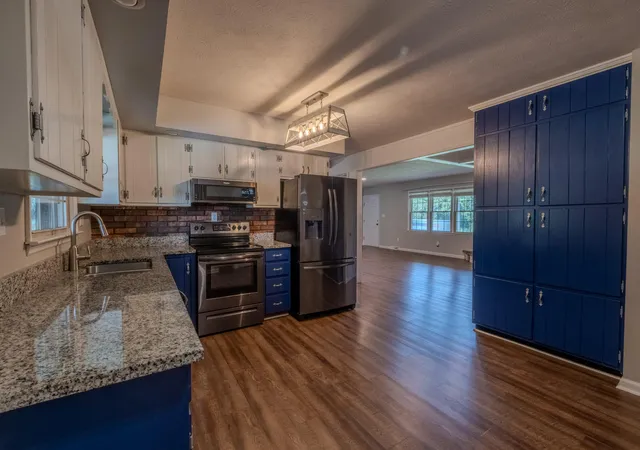 Photo 3 of Single family home for sale at 3839 Rush Branch Rd, Somerset, KY 42501 | MLS# 26022178 | Listing updated on 2026-09-09