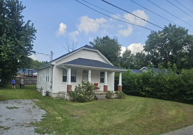 Photo 2 of Single family home for sale at 430 Carmicle St, Liberty, KY 42539 | MLS# 26022193 | Listing updated on 2026-09-04