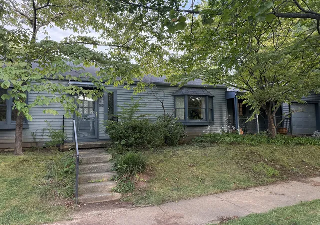 Photo 2 of Sale Pending at 166 Romany Rd, Lexington, KY 40502 | MLS# 26022232 | Listing updated on 2026-09-17