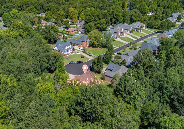 Photo 39 of Single family home for sale at 320 Cascade Dr, Paducah, KY 42003 | MLS# 26022487 | Listing updated on 2026-09-07