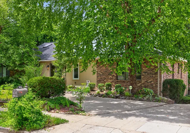 Photo 3 of Townhouse for sale at 2957 Candlelight Way, Lexington, KY 40502 | MLS# 26022199 | Listing updated on 2026-09-12
