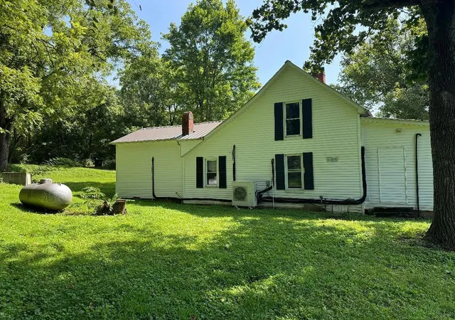 Photo 4 of Single family home for sale at 4283 Little S Rd, Gravel Switch, KY 40328 | MLS# 26022215 | Listing updated on 2026-08-29