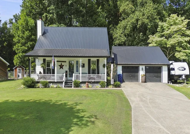 Photo 1 of Single family home for sale at 229 Timberlake Dr, Bronston, KY 42518 | MLS# 26022252 | Listing updated on 2026-09-03