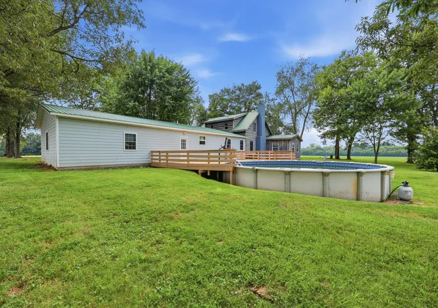 Photo 4 of Single family home for sale at 2590 Peacock Rd, Paris, KY 40361 | MLS# 26022226 | Listing updated on 2026-09-09