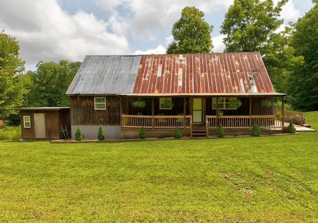Photo 3 of Single family home for sale at 41 Jacks Dr, Wellington, KY 40387 | MLS# 26022229 | Listing updated on 2026-08-17