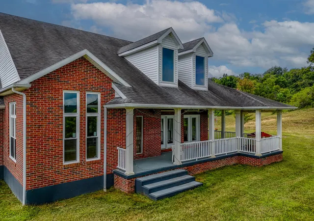 Photo 3 of Sale Pending at 198 Iwanna Loop, Ezel, KY 41425 | MLS# 26022824 | Listing updated on 2026-09-09