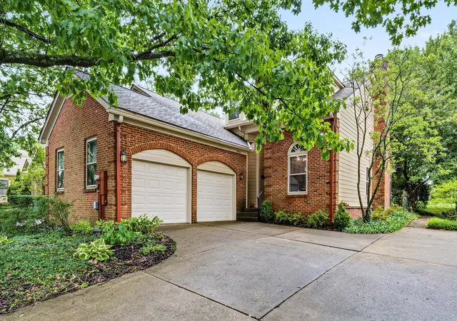 Townhouse for sale at 1040 Heather Hills Ln, Lexington, KY 40511 | MLS# 26022231