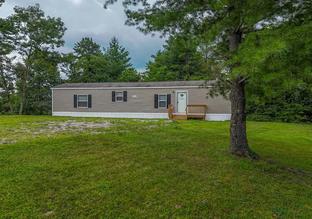 Photo 1 of Single family home for sale at 335 Maxey Flt Rd, Hillsboro, KY 41049 | MLS# 26022359 | Listing updated on 2026-08-18