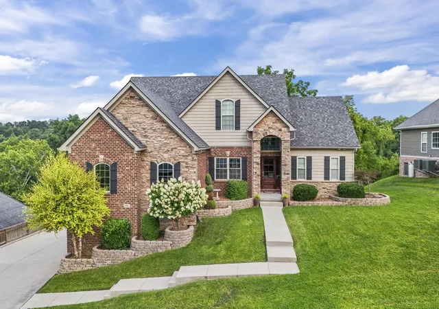 Photo 3 of Sale Pending at 102 Doe Ct, Georgetown, KY 40324 | MLS# 26022469 | Listing updated on 2026-09-03