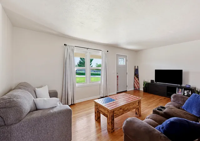 Photo 4 of Sale Pending at 777 Calvary Rd, Harrodsburg, KY 40330 | MLS# 26023715 | Listing updated on 2026-09-04