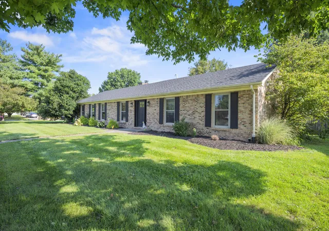 Photo 3 of Sale Pending at 201 Dove Park, Versailles, KY 40383 | MLS# 26022356 | Listing updated on 2026-10-07