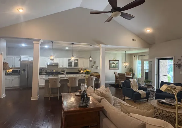 Photo 3 of Sale Pending at 1105 Haddrell Point, Lexington, KY 40509 | MLS# 26022305 | Listing updated on 2026-09-06