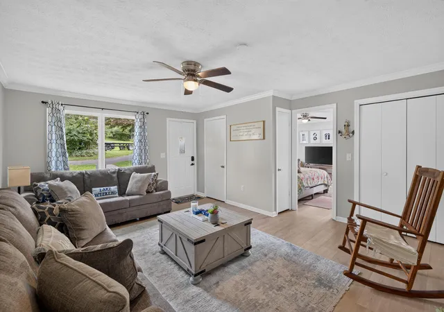 Photo 4 of Single family home for sale at 446 Lakeview Rd, Harrodsburg, KY 40330 | MLS# 26022271 | Listing updated on 2026-09-09