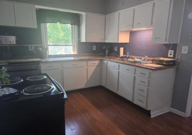 Photo 4 of Sale Pending at 805 Poplar St, Ravenna, KY 40472 | MLS# 26022277 | Listing updated on 2026-08-28