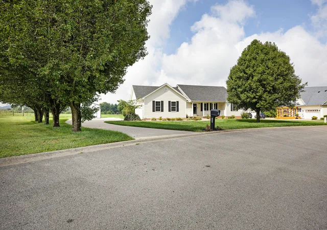 Photo 1 of Single family home for sale at 229 Sierra Cir, Stanford, KY 40484 | MLS# 26022338 | Listing updated on 2026-09-04
