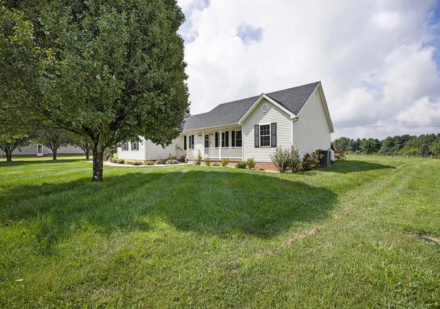 Photo 4 of Single family home for sale at 229 Sierra Cir, Stanford, KY 40484 | MLS# 26022338 | Listing updated on 2026-10-05