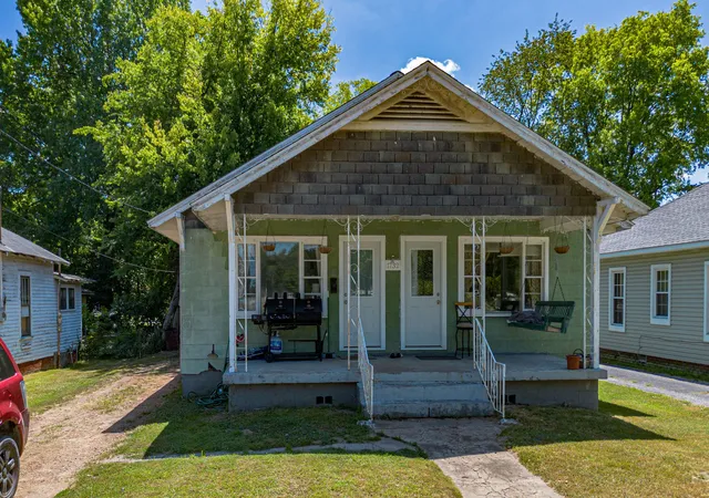 Photo 1 of Single family home for sale at 1732 Park Ave, Paducah, KY 42001 | MLS# 26023066 | Listing updated on 2026-09-03
