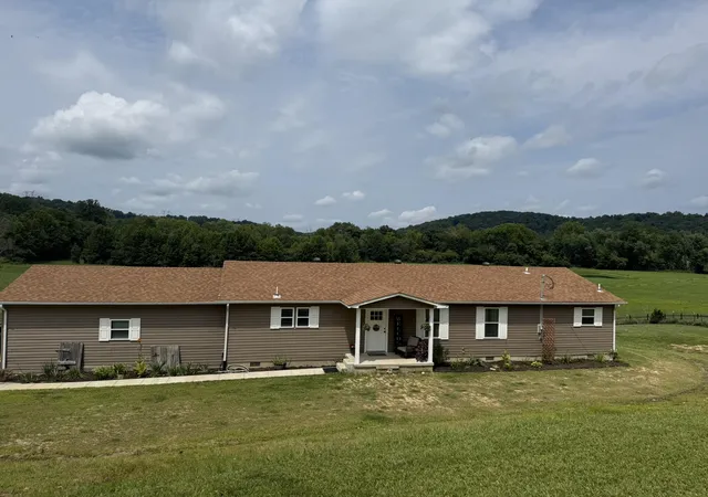 Photo 1 of Sale Pending at 9529 Grandview Lake Rd, Ashland, KY 41102 | MLS# 26022320 | Listing updated on 2026-09-09
