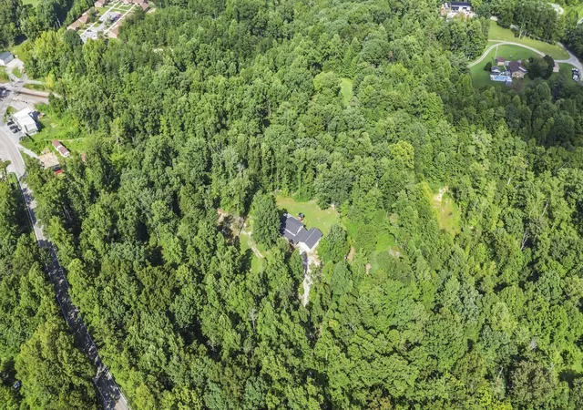 Photo 4 of Sale Pending at 1100 North Hwy 1651, Whitley City, KY 42653 | MLS# 26022318 | Listing updated on 2026-10-13