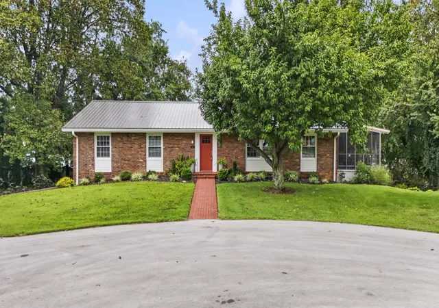 Photo 1 of Sale Pending at 577 Cardinal Dr, Mount Sterling, KY 40353 | MLS# 26022298 | Listing updated on 2026-08-25