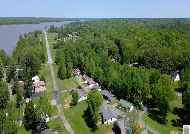 Photo 3 of Sale Pending at 80 Windjammer Pl, Hardin, KY 42048 | MLS# 26022297 | Listing updated on 2026-08-24