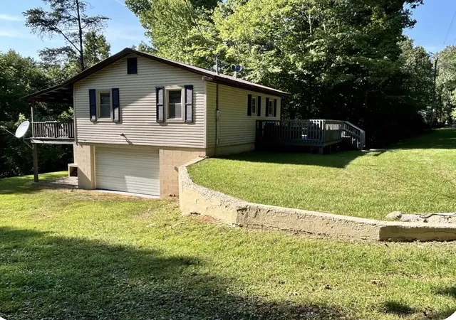 Photo 2 of Single family home for sale at 171 Dogwood Dr, Somerset, KY 42501 | MLS# 26022321 | Listing updated on 2026-08-17