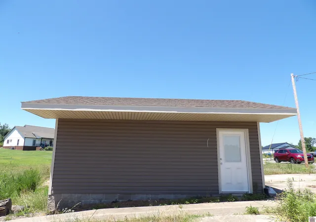 Photo 4 of Land for sale at 75 Kentucky Ave, Gilbertsville, KY 42044 | MLS# 26022471 | Listing updated on 2026-08-18