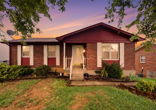 Photo 1 of Single family home for sale at 9906 Chapel Hl Rd, Louisville, KY 40229 | MLS# 26022504 | Listing updated on 2026-09-14