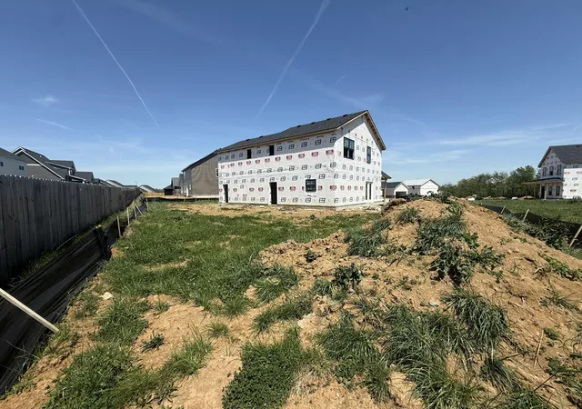 Photo 5 of Single family home for sale at 140 Patchen Dr, Nicholasville, KY 40356 | MLS# 26022527 | Listing updated on 2026-09-07
