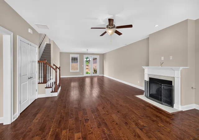 Photo 4 of Townhouse for sale at 3220 Beacon St, Lexington, KY 40513 | MLS# 26022342 | Listing updated on 2026-09-08