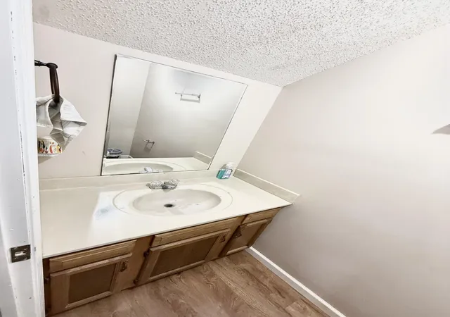 Listing Photo 5 - Condo for sale in building located at 1418 Michelle Dr, Murray, KY 42071