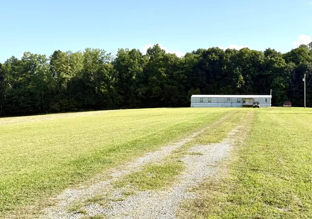Photo 2 of Single family home for sale at 765 Henson Ridge Rd, Liberty, KY 42539 | MLS# 26022350 | Listing updated on 2026-08-17