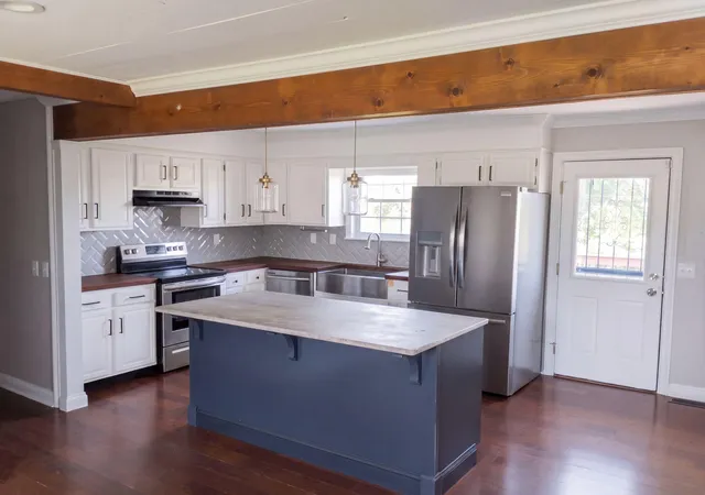 Photo 2 of Single family home for sale at 61 Loys Dr, Columbia, KY 42728 | MLS# 26022833 | Listing updated on 2026-09-17