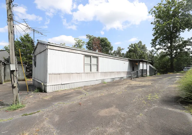 Single family home for sale at 534 Justin Ln, Gilbertsville, KY 42044 | MLS# 26022640