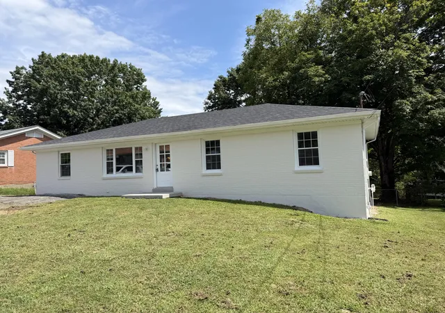 Photo 1 of Single family home for sale at 109 Cottage Ave, Lancaster, KY 40444 | MLS# 26022692 | Listing updated on 2026-09-12