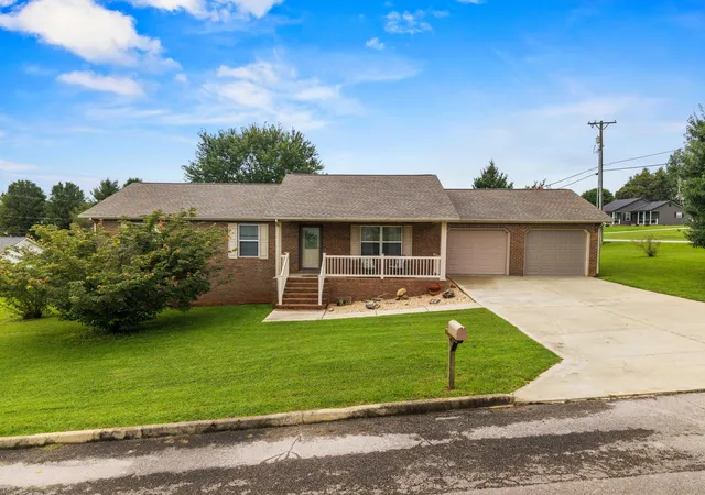 Photo 1 of Single family home for sale at 25 Ol Stable Dr, Somerset, KY 42503 | MLS# 26022391 | Listing updated on 2026-08-18