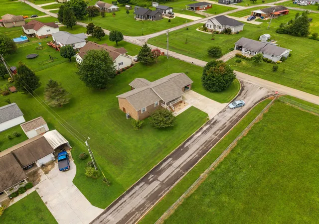 Photo 30 of Single family home for sale at 25 Ol Stable Dr, Somerset, KY 42503 | MLS# 26022391 | Listing updated on 2026-08-18