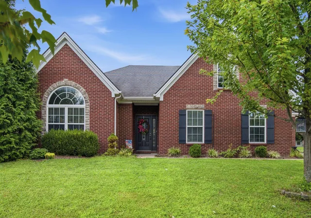 Photo 1 of Single family home for sale at 325 Gleneagles Way, Versailles, KY 40383 | MLS# 26022486 | Listing updated on 2026-08-25