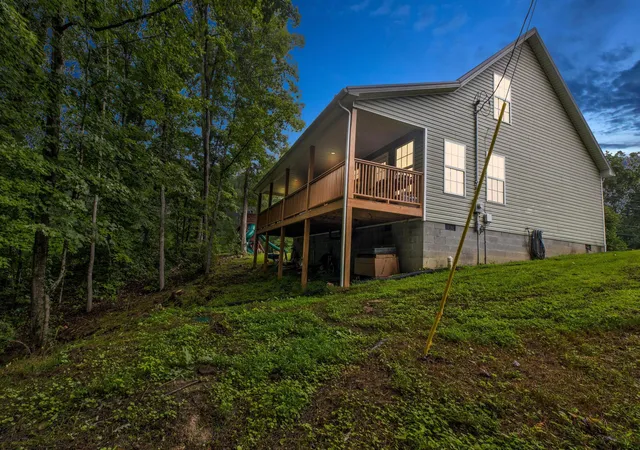 Photo 2 of Single family home for sale at 286 Oak Ridge Rd, Clay City, KY 40312 | MLS# 26022475 | Listing updated on 2026-09-01