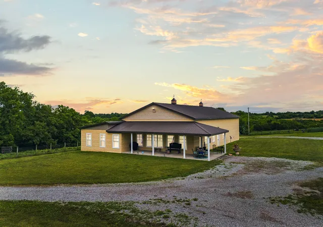 Photo 1 of Single family home for sale at 4578 Combs Fry Rd, Winchester, KY 40391 | MLS# 26022399 | Listing updated on 2026-08-18